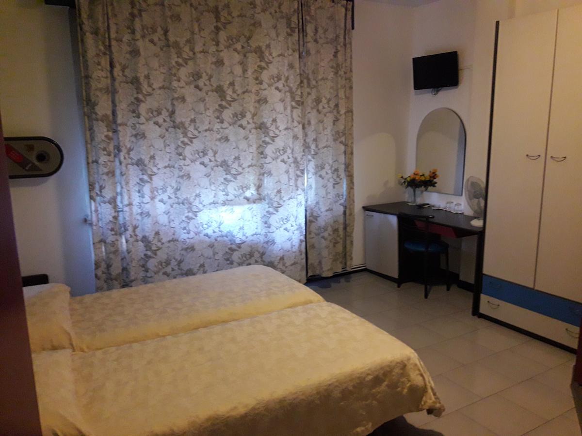 Albergo Piccadilly Medolago Ngoại thất bức ảnh
