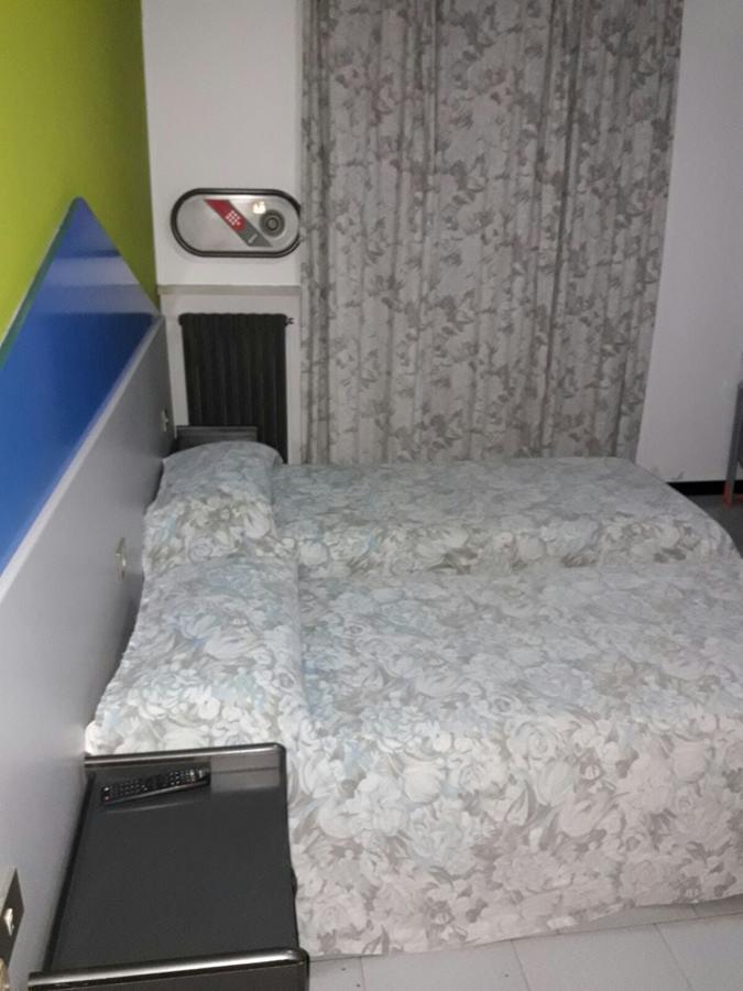 Albergo Piccadilly Medolago Ngoại thất bức ảnh